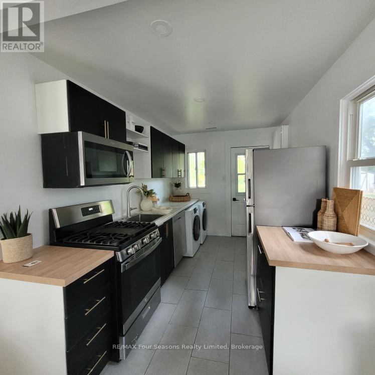 95 Eighth Street, Collingwood, Ontario  L9Y 2C6 - Photo 4 - S12457523