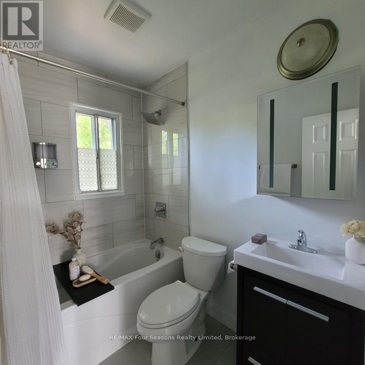 95 Eighth Street, Collingwood, Ontario  L9Y 2C6 - Photo 9 - S12457523