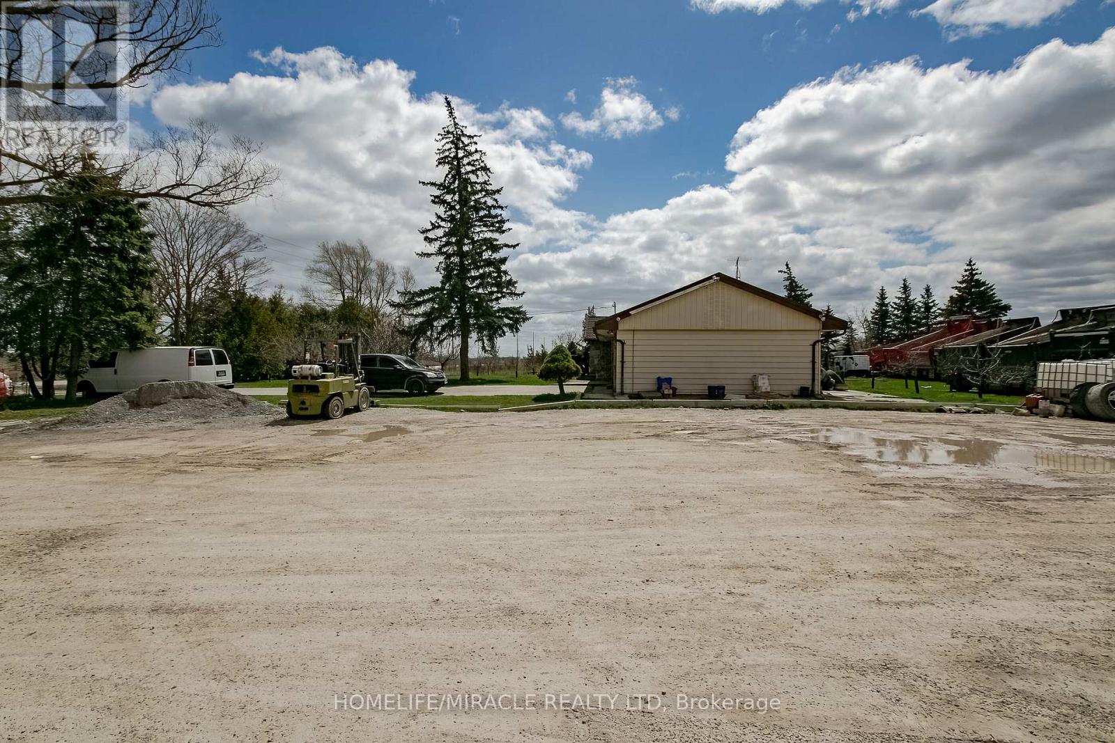 11050 Cold Creek Road, Vaughan, Ontario  L0J 1C0 - Photo 8 - N12463386