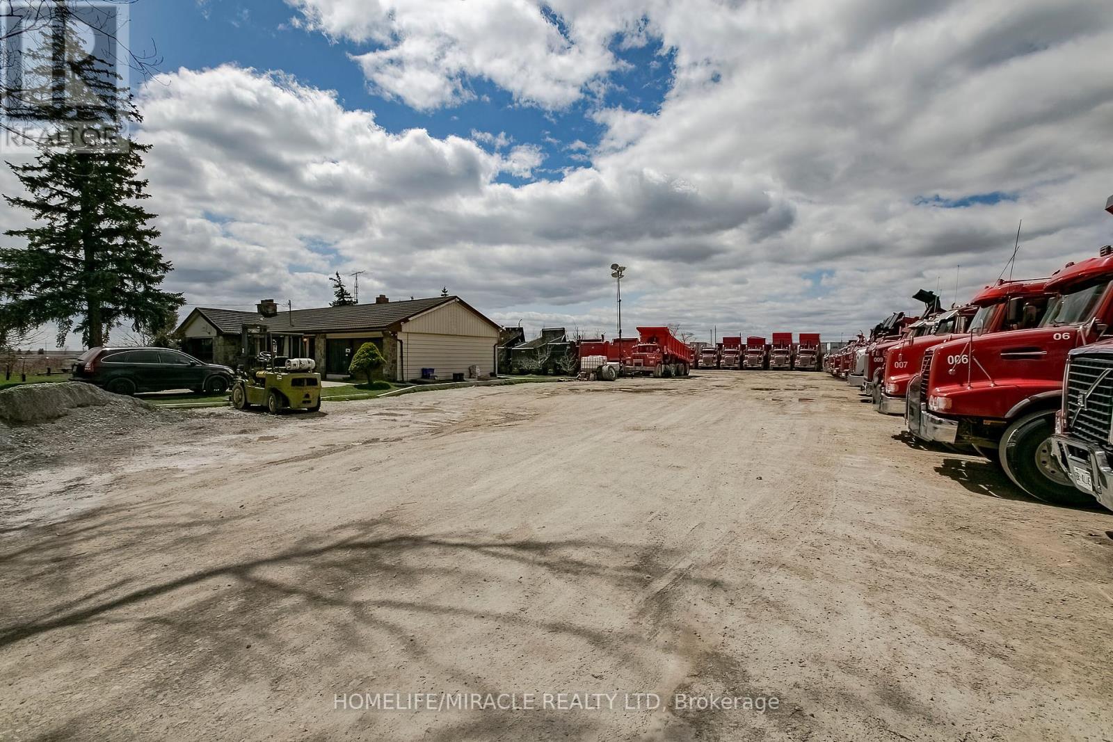 11050 Cold Creek Road, Vaughan, Ontario  L0J 1C0 - Photo 12 - N12463387