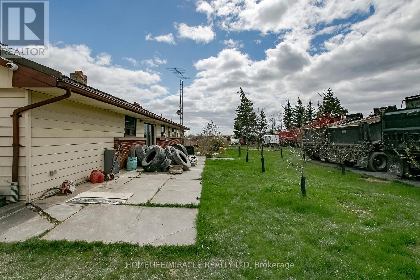 11050 Cold Creek Road, Vaughan, Ontario  L0J 1C0 - Photo 24 - N12463387