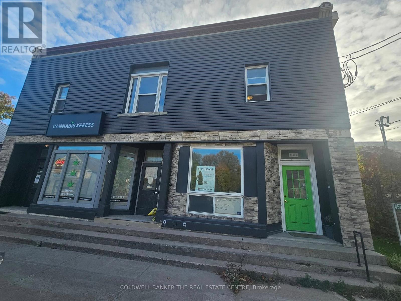 4570 Penetanguishene Road, Springwater, Ontario  L0L 1V0 - Photo 9 - S12094014