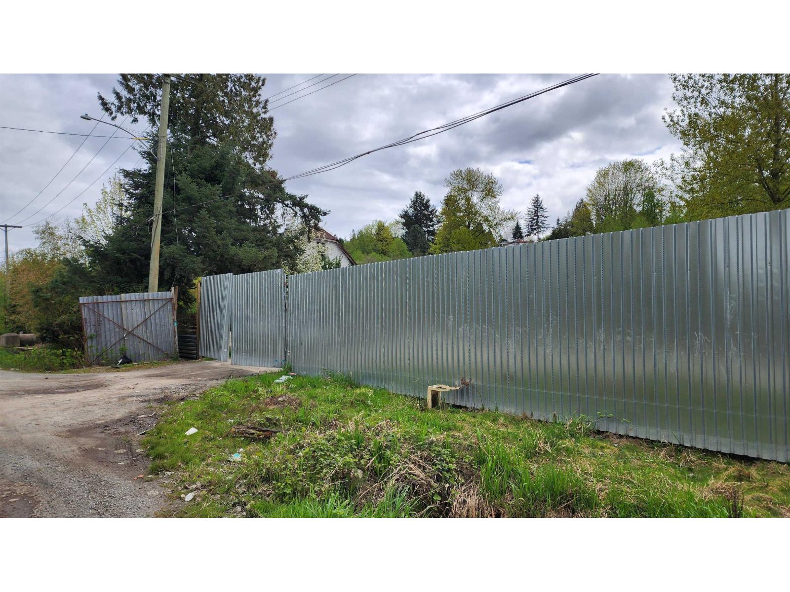 13858 117 Avenue, Surrey, British Columbia  V3R 2V4 - Photo 3 - C8062173