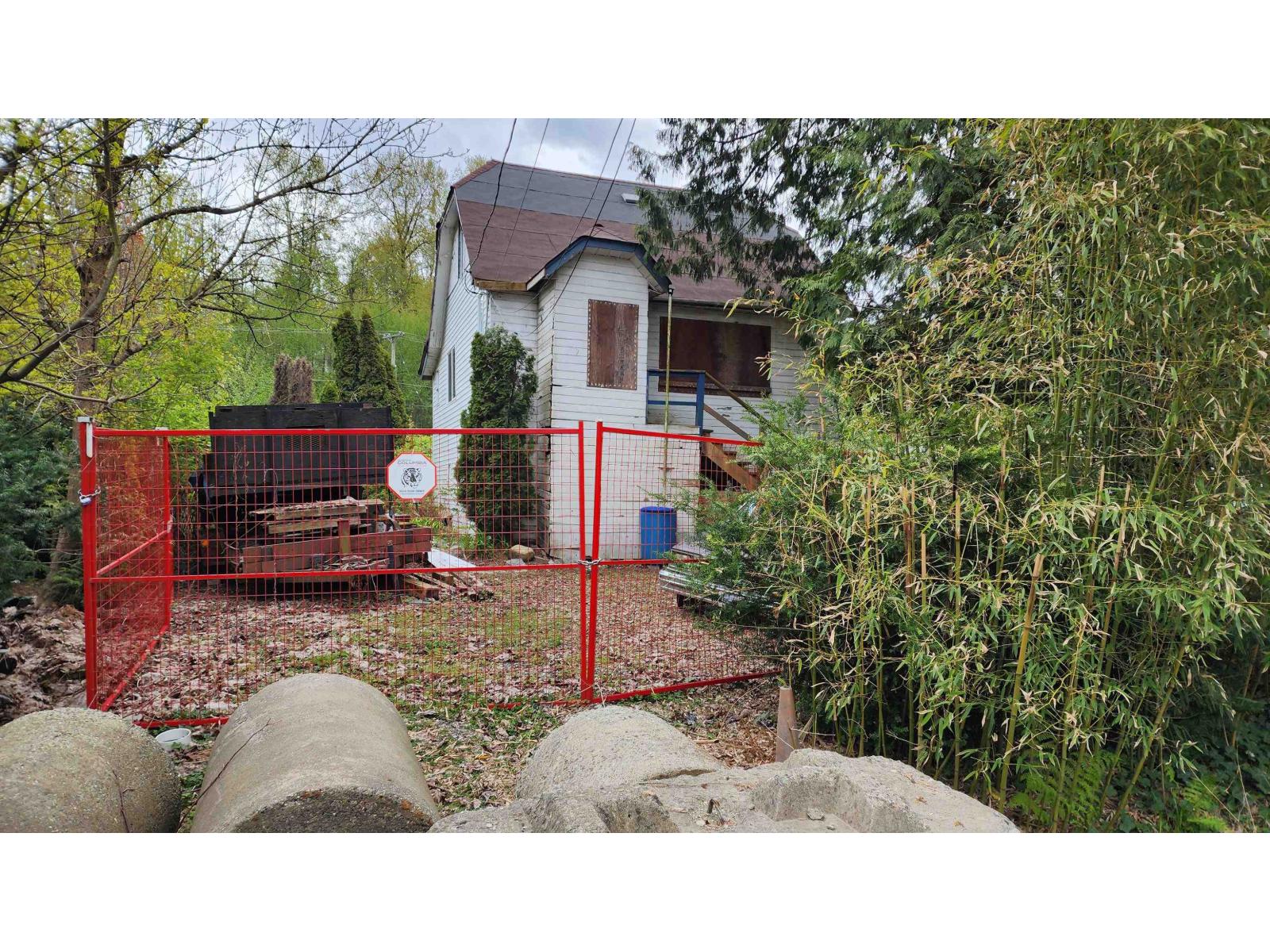 13858 117 Avenue, Surrey, British Columbia  V3R 2V4 - Photo 4 - C8062173