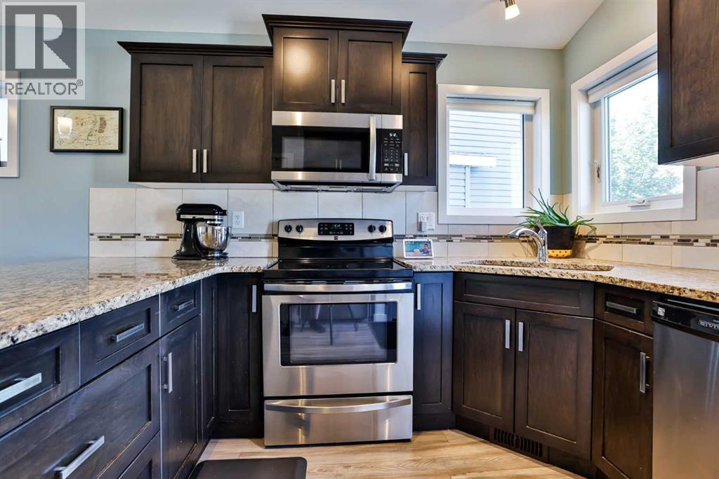 381 Moonlight Way West  W, Lethbridge, Alberta  T1J 5K1 - Photo 10 - A2261179