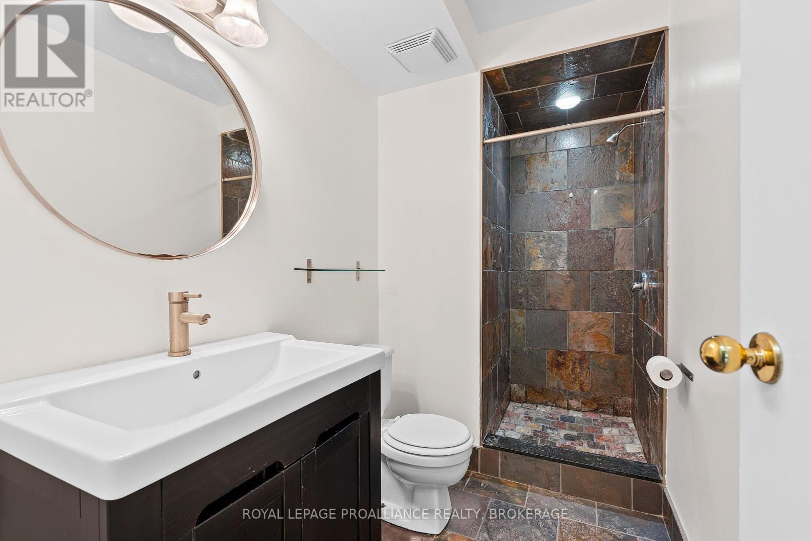 302 - 573 Armstrong Road, Kingston, Ontario  K7M 8J8 - Photo 20 - X12463431