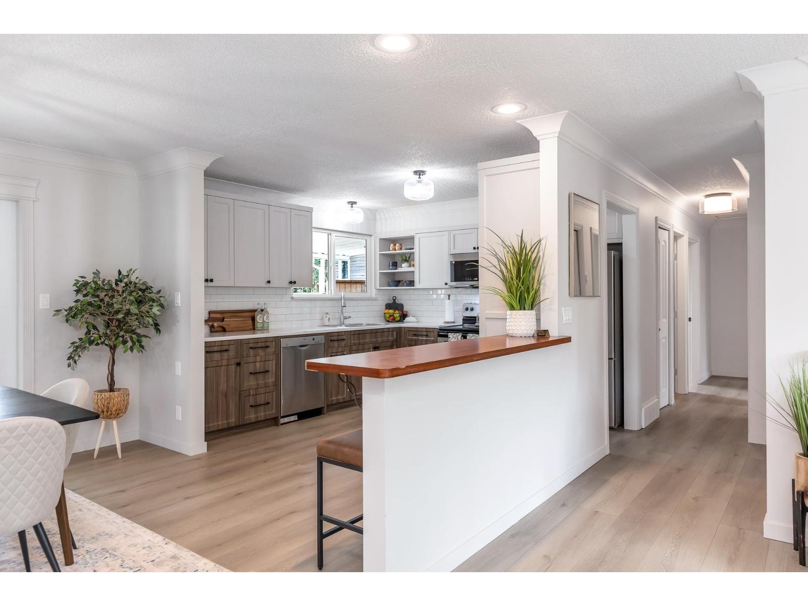 Property at 7970 BURDOCK STREET image 4