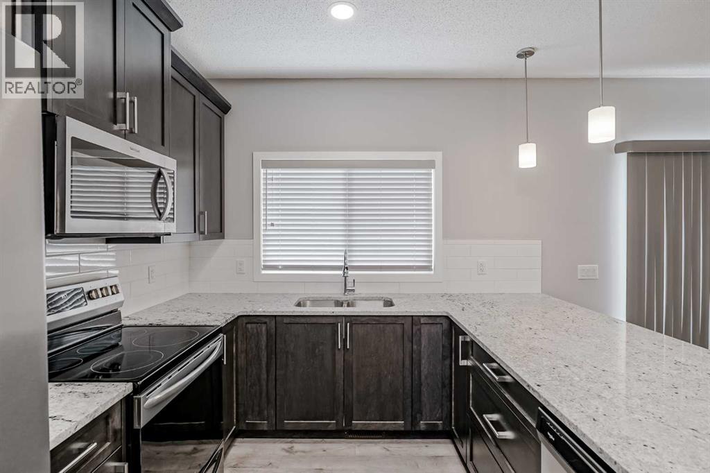 170 Carringvue Park Nw, Calgary, Alberta  T3P 1L1 - Photo 5 - A2264181