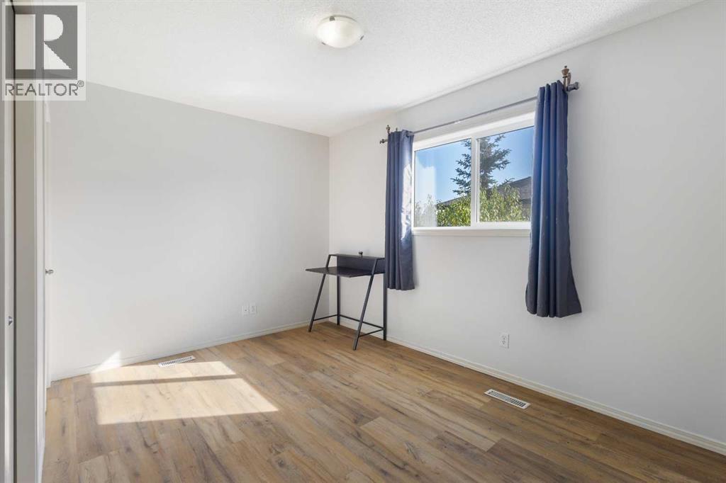 131 Saddlebrook Point Ne, Calgary, Alberta  T3J 0G3 - Photo 16 - A2259346