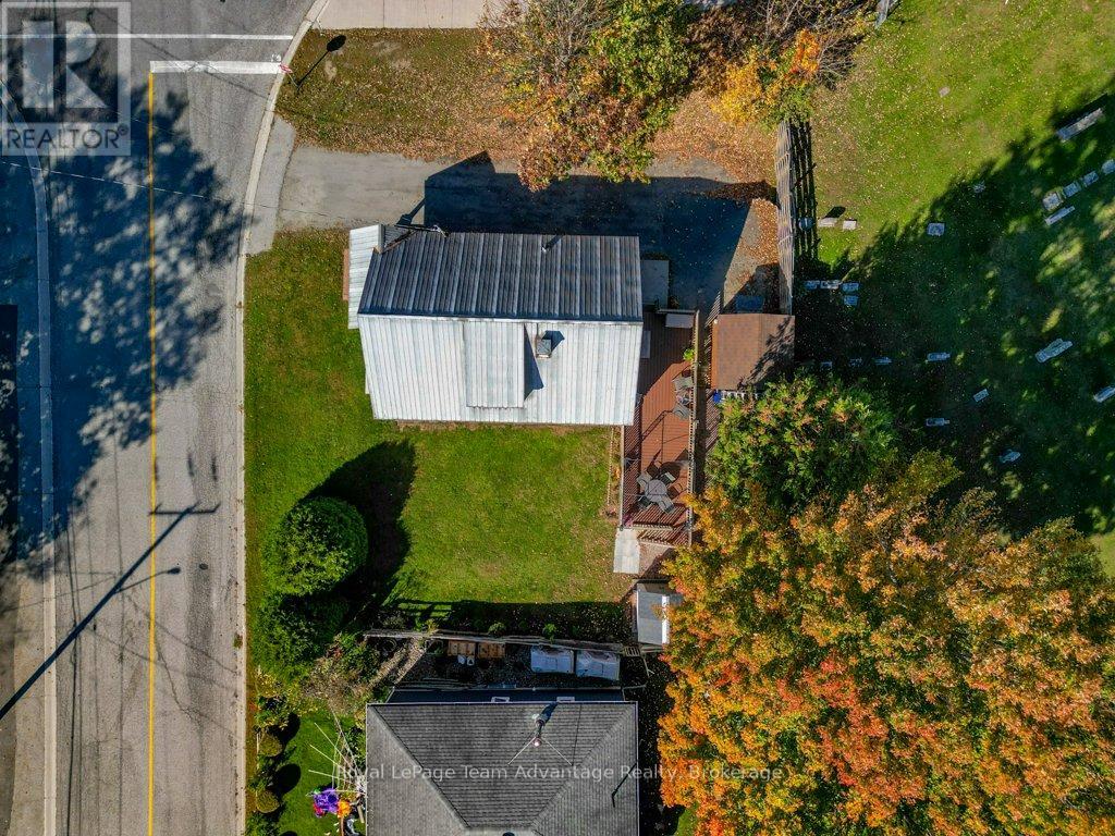 43 Hillcrest Avenue, Parry Sound, Ontario  P2A 1W9 - Photo 6 - X12463530