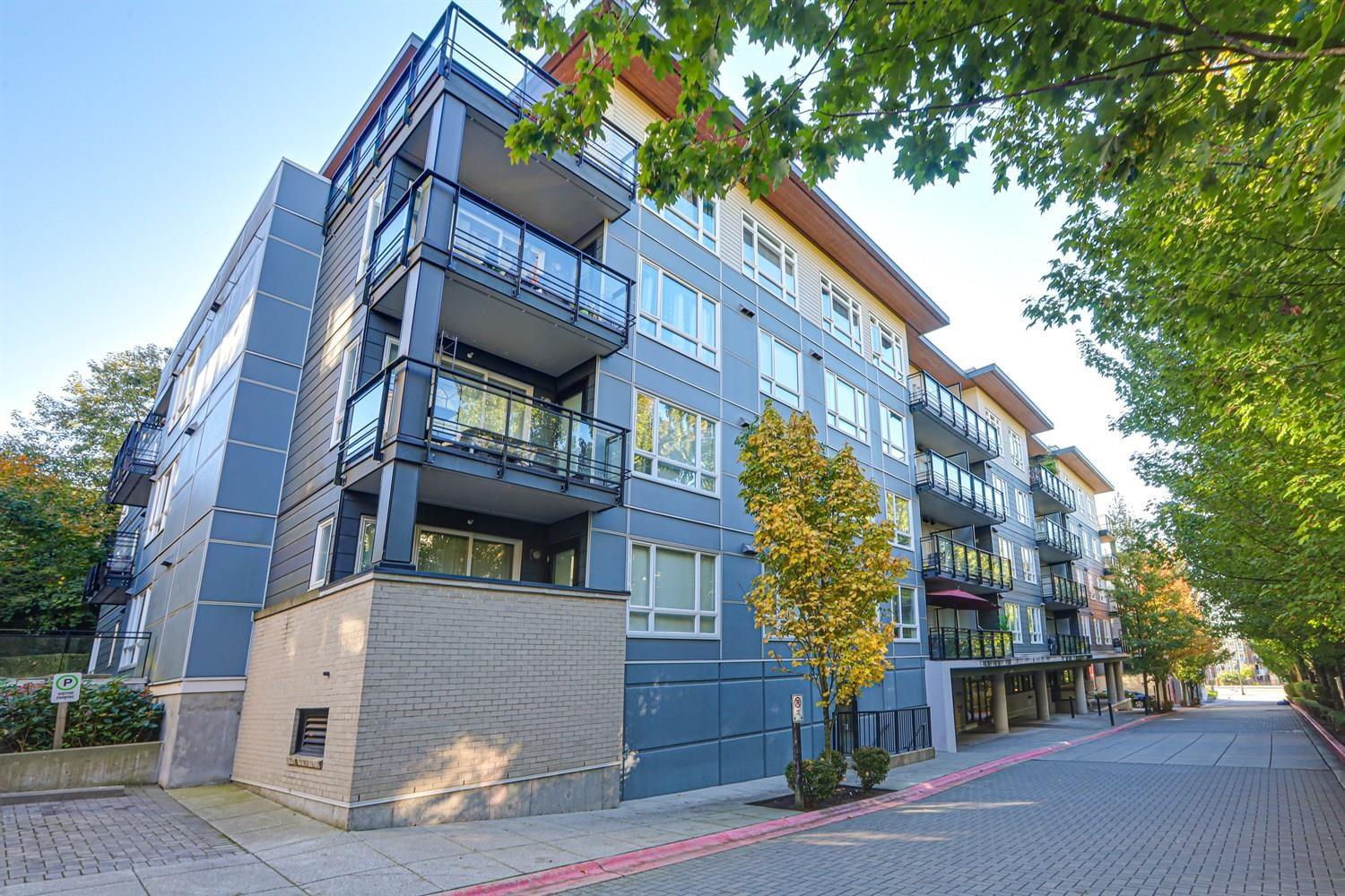 205 13925 FRASER HIGHWAY, Surrey, British Columbia