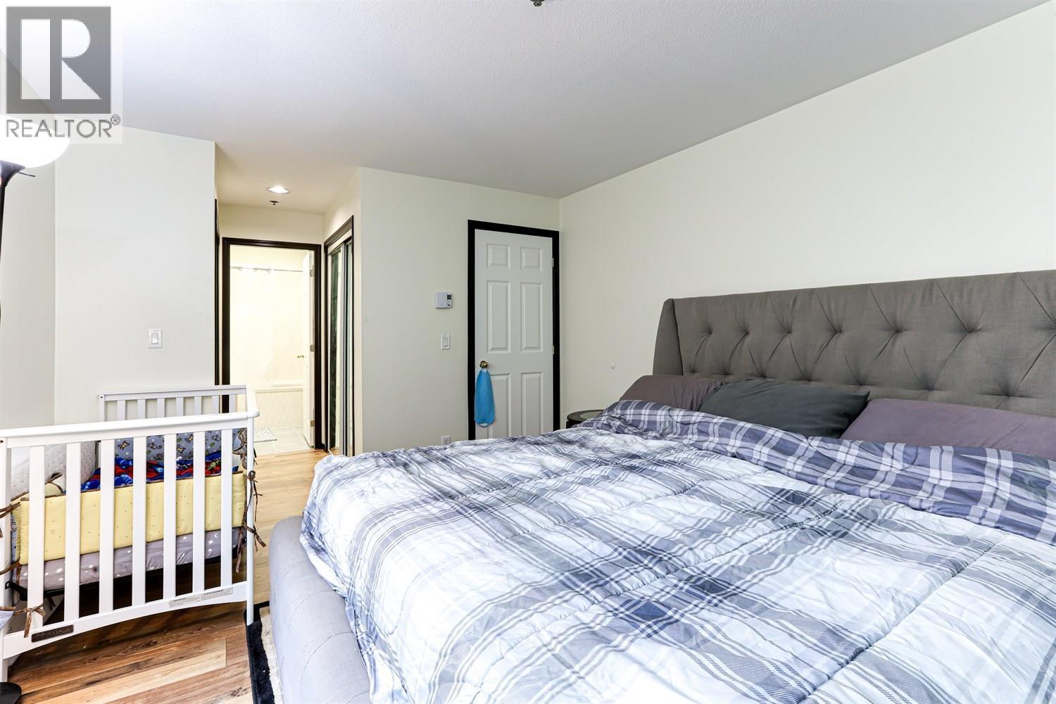 505 6737 Station Hill Court, Burnaby, British Columbia  V3N 4V2 - Photo 8 - R3058439