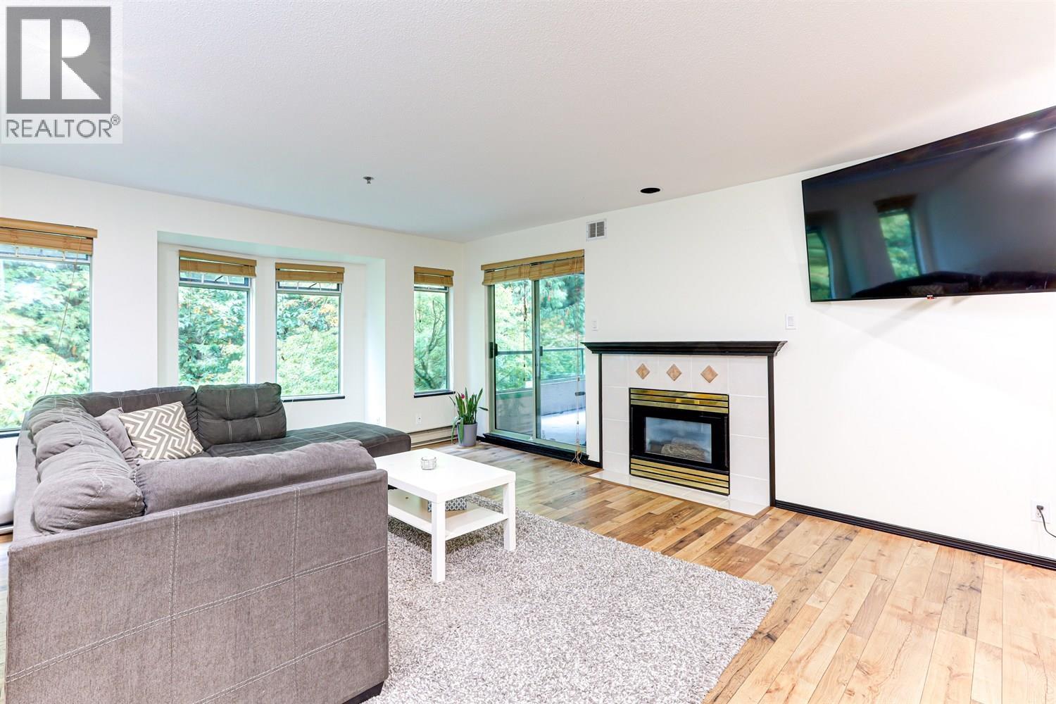 505 6737 Station Hill Court, Burnaby, British Columbia  V3N 4V2 - Photo 1 - R3058439
