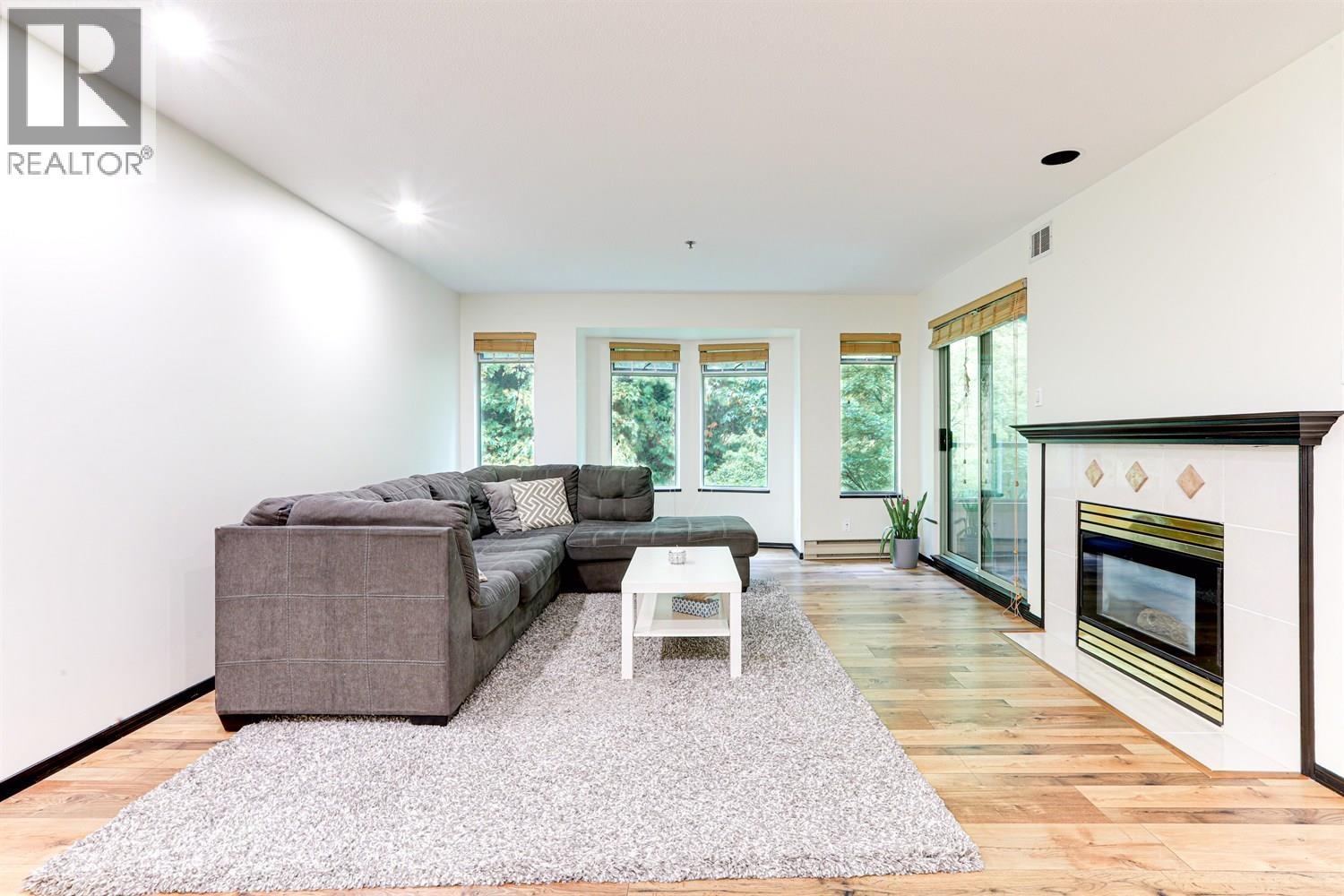 505 6737 Station Hill Court, Burnaby, British Columbia  V3N 4V2 - Photo 3 - R3058439