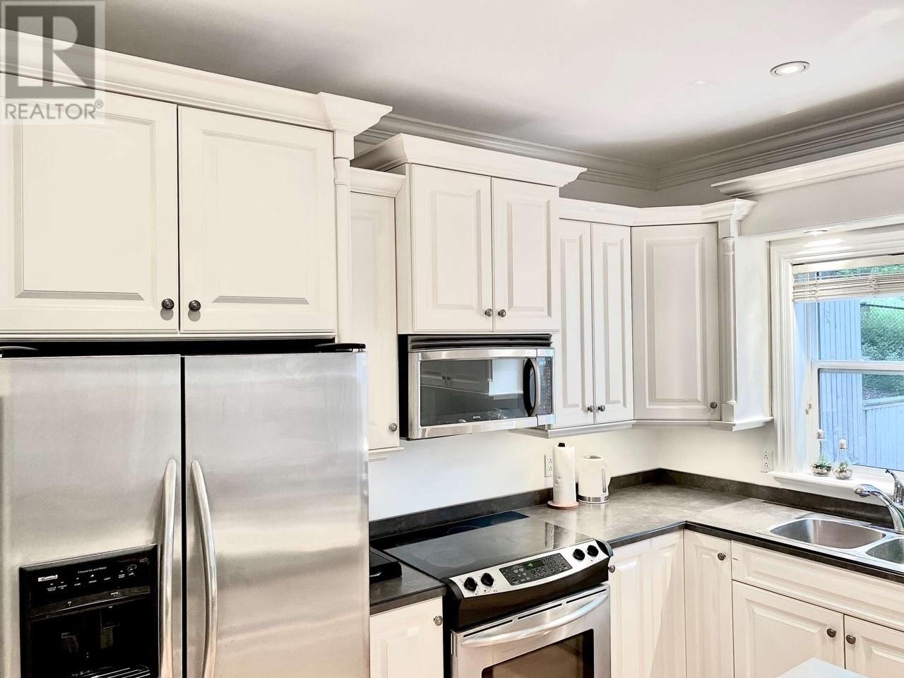 8 Howe Place, St. John's, Newfoundland & Labrador  A1A 1C5 - Photo 8 - 1291572