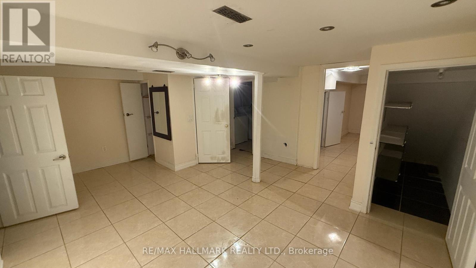 10 - 3600 Morning Star Drive, Mississauga, Ontario  L4T 1Y5 - Photo 13 - W12426569