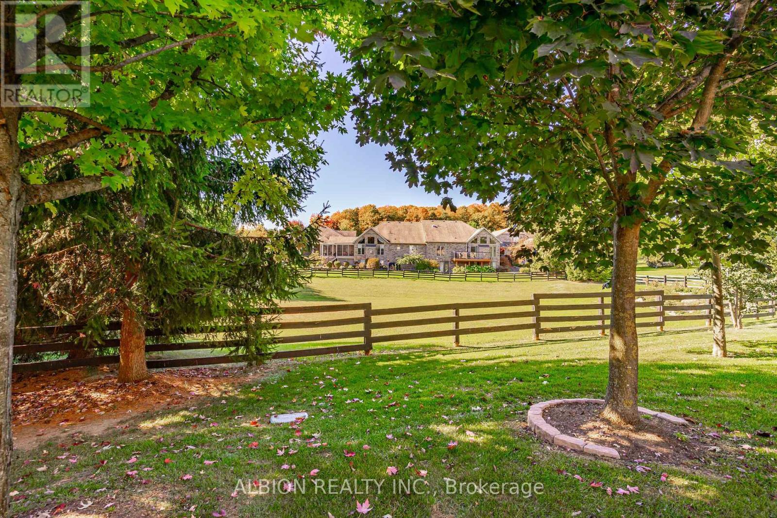 Unit #1 - 8 Reddington Drive, Caledon, Ontario  L7E 4C3 - Photo 37 - W12463344