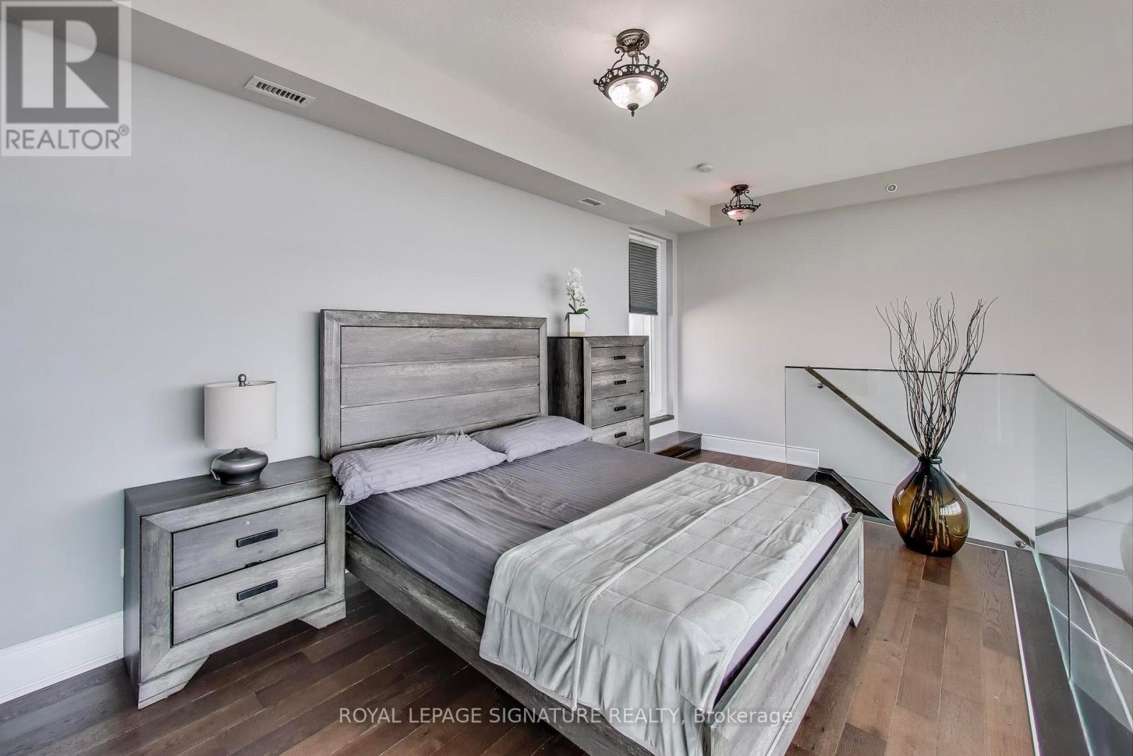 405 - 3170 Erin Mills Parkway, Mississauga, Ontario  L5L 0B6 - Photo 17 - W12463354