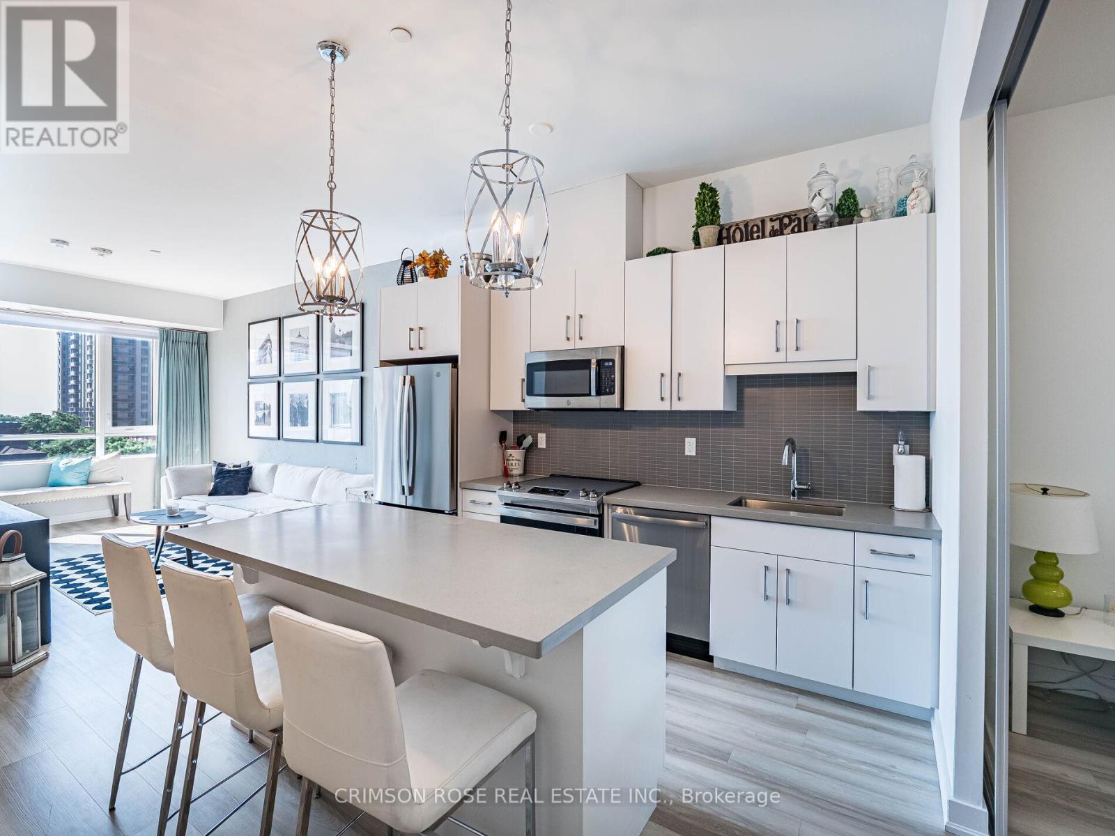 406 - 2007 James Street, Burlington, Ontario  L7R 0G7 - Photo 4 - W12463384