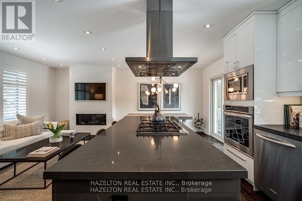 1171 Tisdale Street, Oakville, Ontario  L6L 2S9 - Photo 8 - W12463385