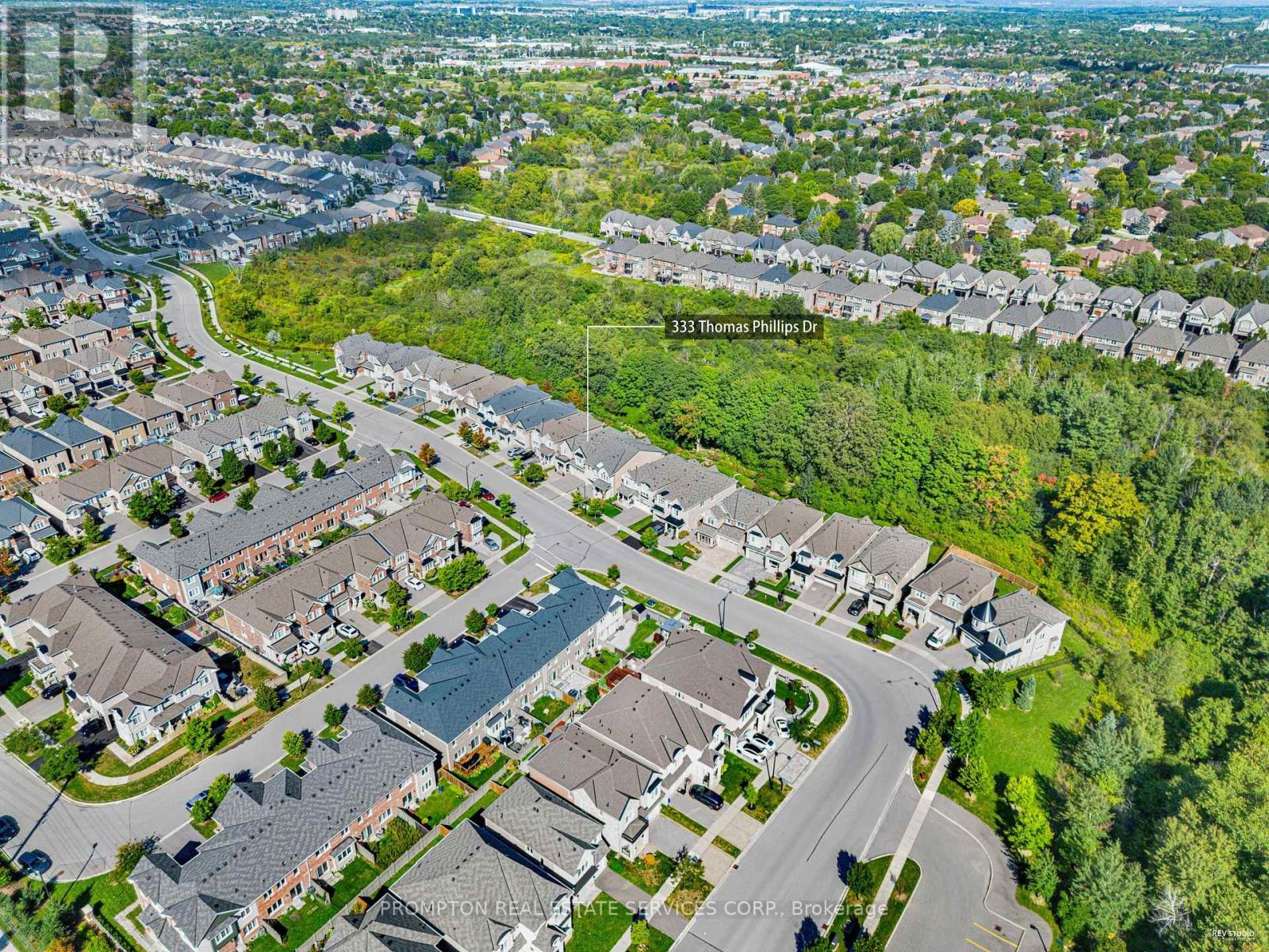 333 Thomas Phillips Drive, Aurora, Ontario  L4G 0T3 - Photo 4 - N12462023