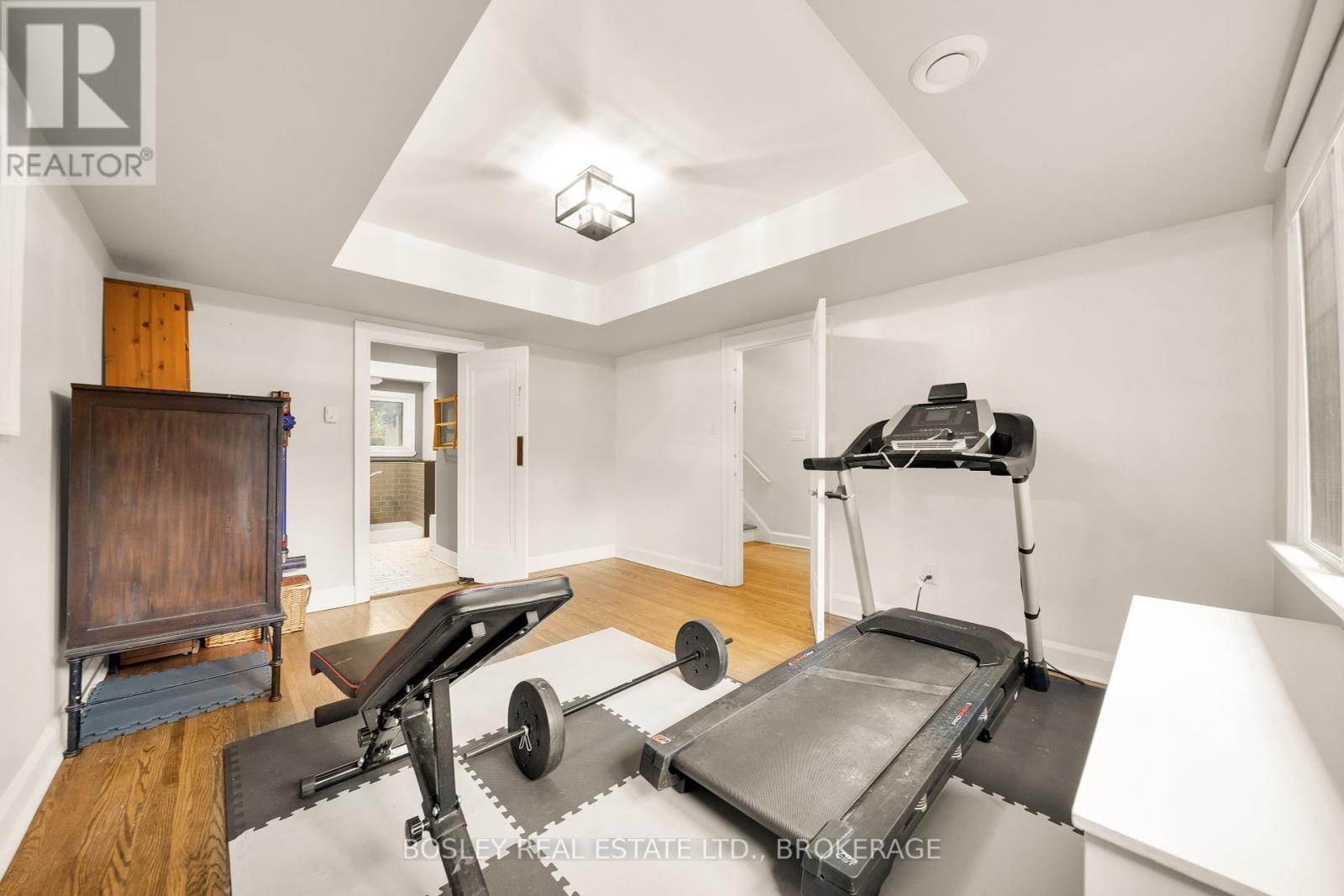 63 Yates Street, St. Catharines, Ontario  L2R 5R7 - Photo 20 - X12463436