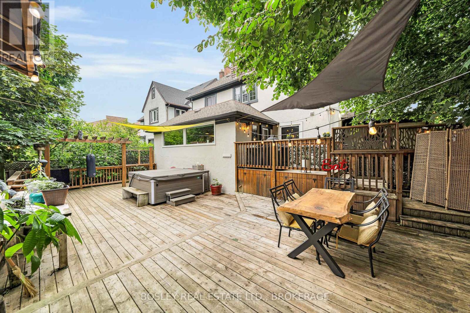 63 Yates Street, St. Catharines, Ontario  L2R 5R7 - Photo 6 - X12463436