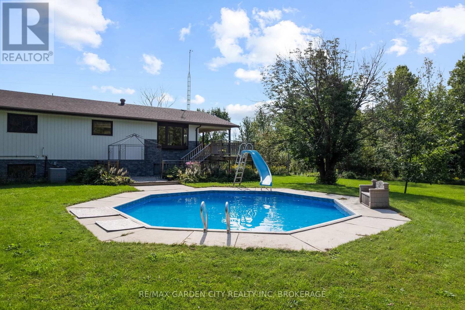 317540 6&10 Highway, Georgian Bluffs, Ontario  N4K 5N6 - Photo 38 - X12463511