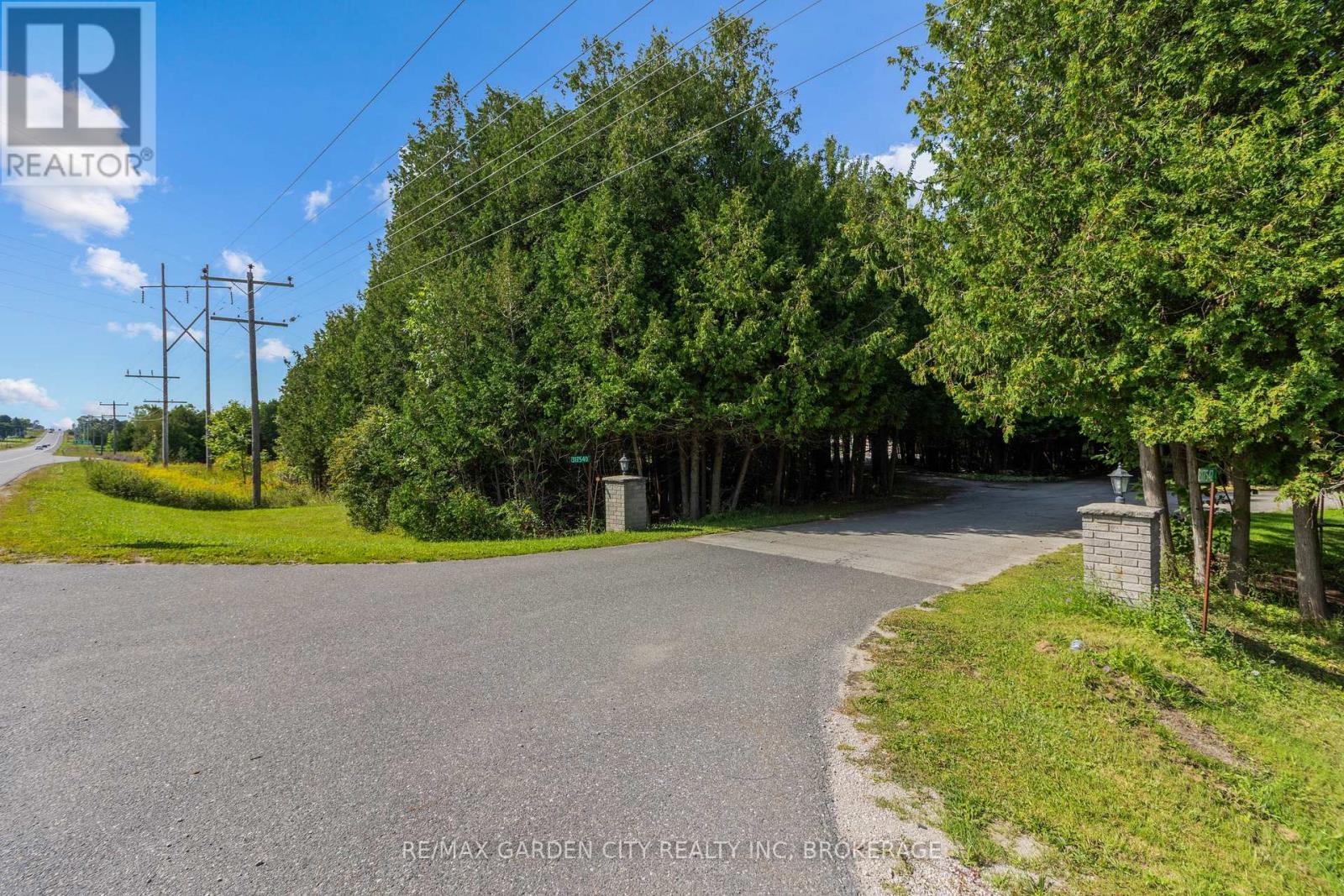 317540 6&10 Highway, Georgian Bluffs, Ontario  N4K 5N6 - Photo 42 - X12463511