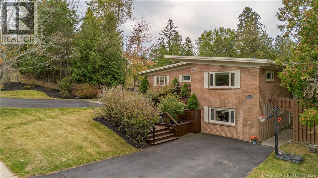 75 Crown Hill Crescent, Saint John, New Brunswick  E2K 2H2 - Photo 4 - NB128403