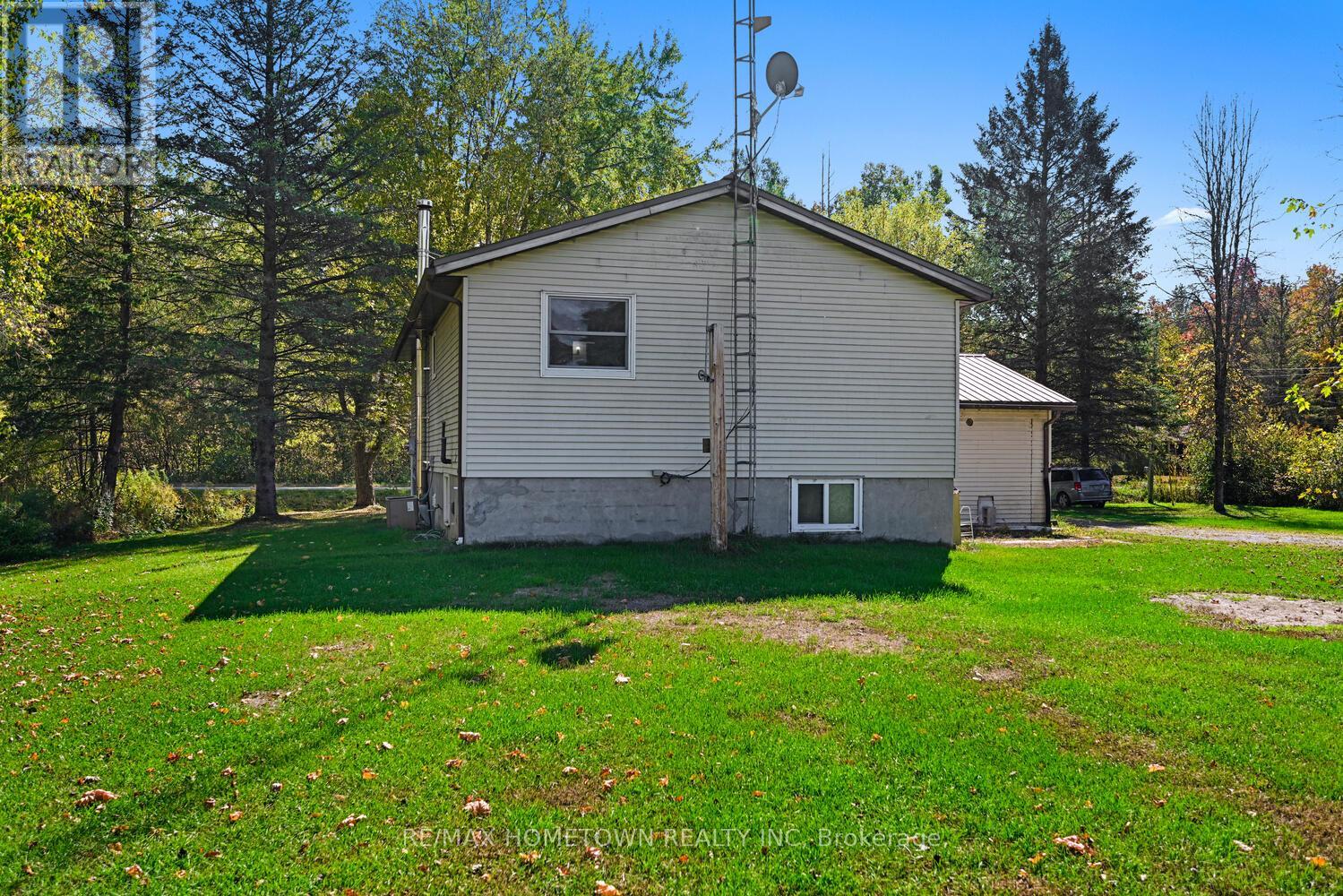 6290 6th Concession Road, Augusta, Ontario  K6V 5T2 - Photo 6 - X12463540