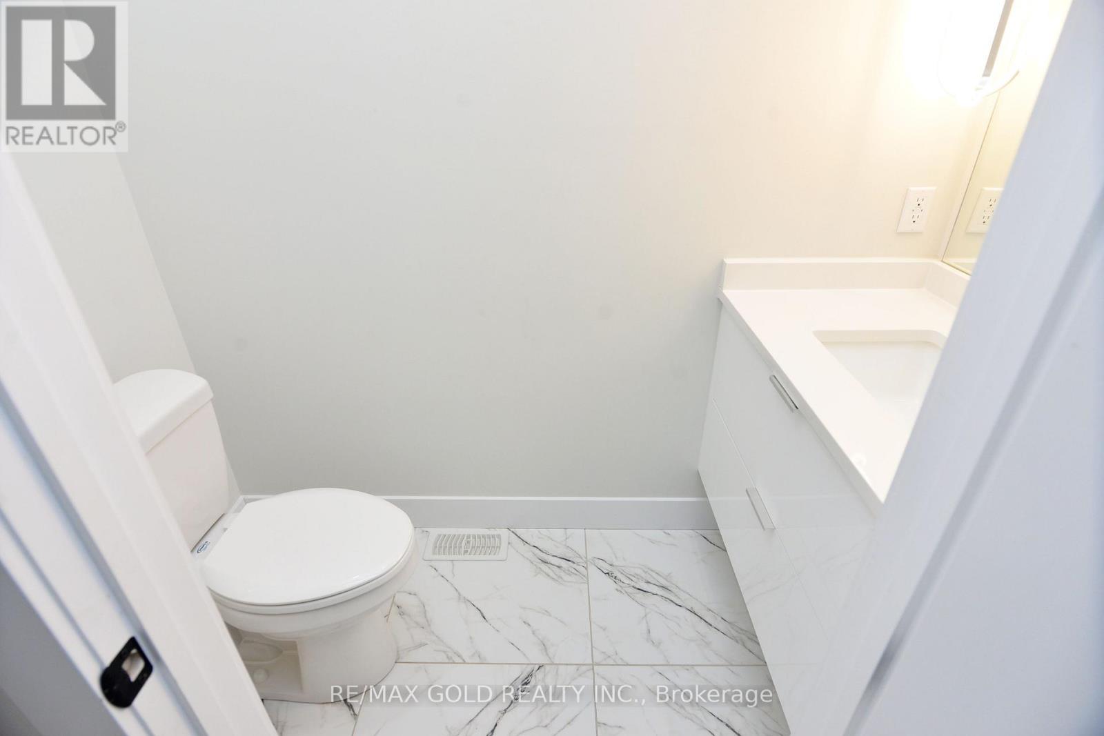 86 Grandville Circle, Brant, Ontario  N3L 0J5 - Photo 18 - X12463352