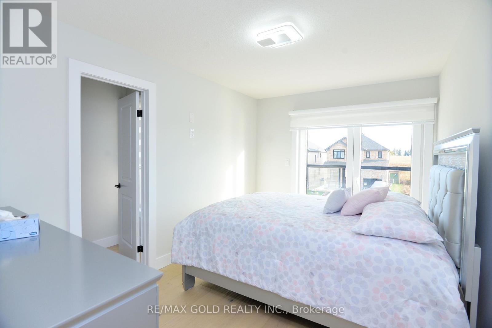 86 Grandville Circle, Brant, Ontario  N3L 0J5 - Photo 26 - X12463352