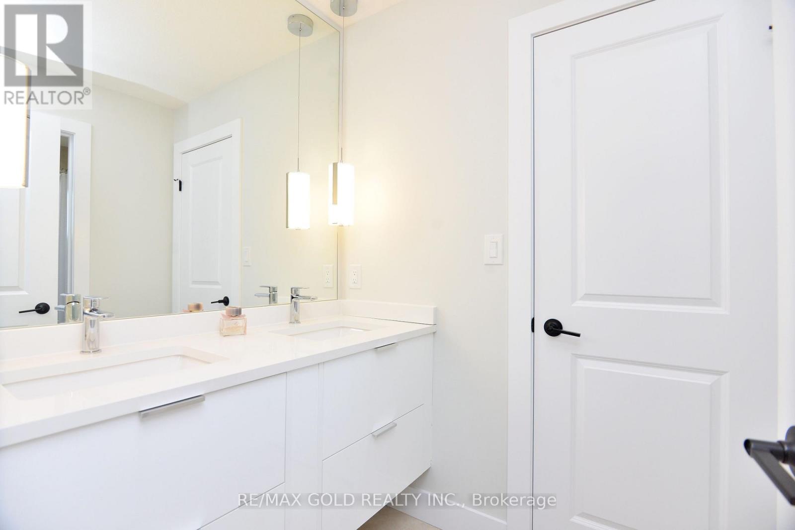 86 Grandville Circle, Brant, Ontario  N3L 0J5 - Photo 32 - X12463352