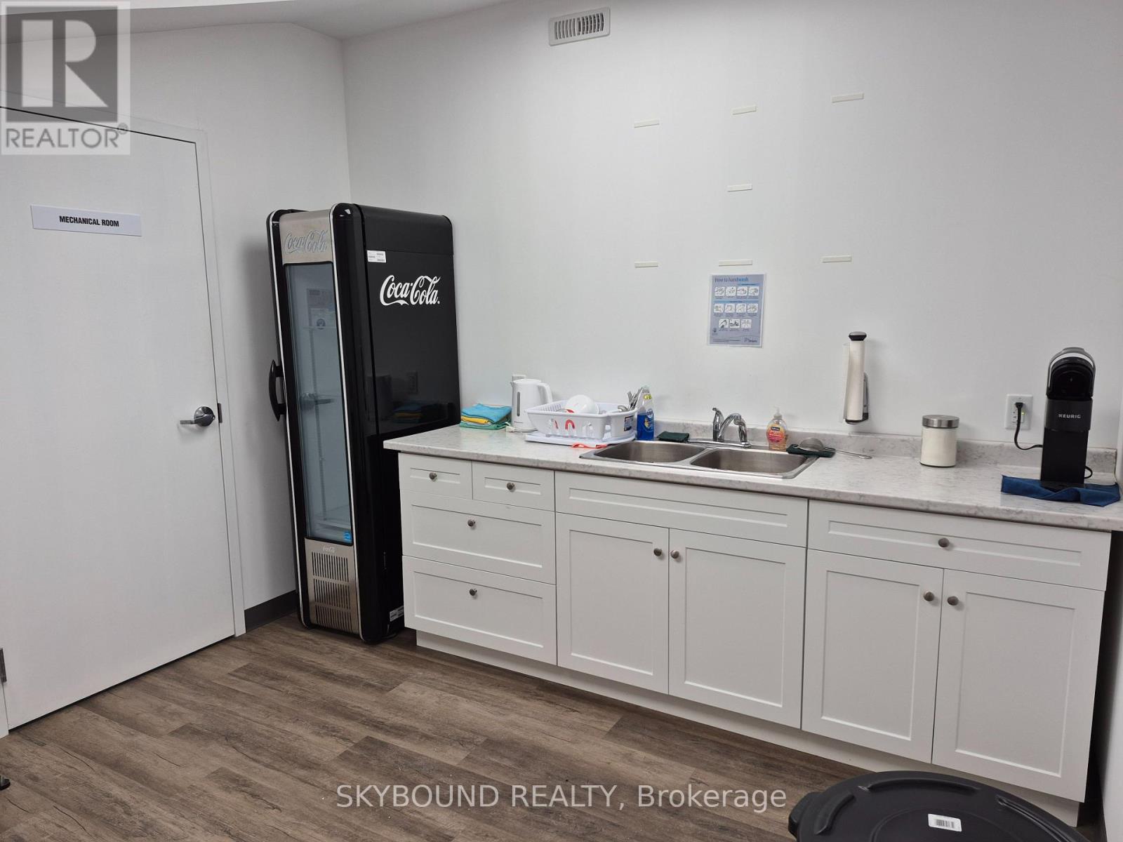 31 Clearview Drive, Tillsonburg, Ontario  N4G 4H3 - Photo 21 - X12463369