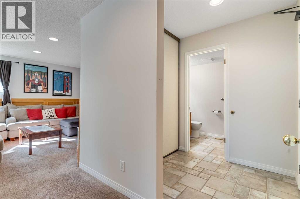 156 Deersaxon Circle Se, Calgary, Alberta  T2J 6R5 - Photo 21 - A2259821