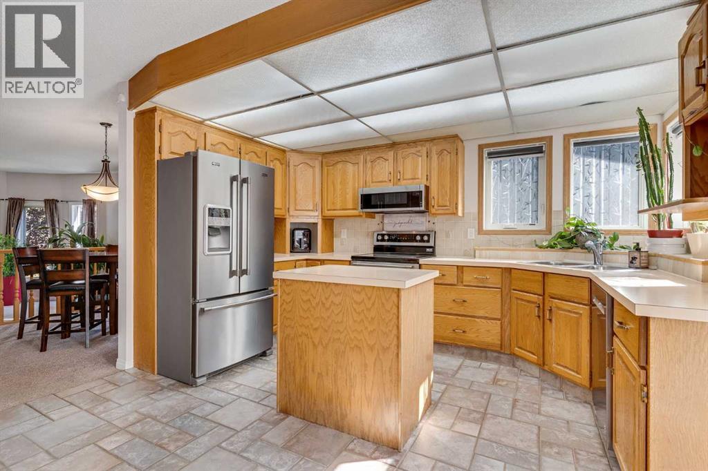 156 Deersaxon Circle Se, Calgary, Alberta  T2J 6R5 - Photo 10 - A2259821
