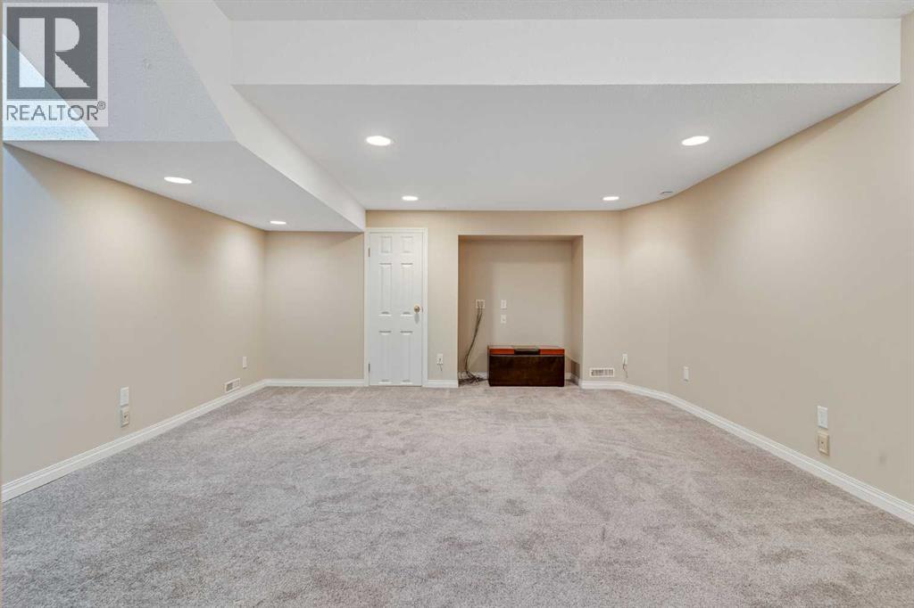 156 Deersaxon Circle Se, Calgary, Alberta  T2J 6R5 - Photo 33 - A2259821