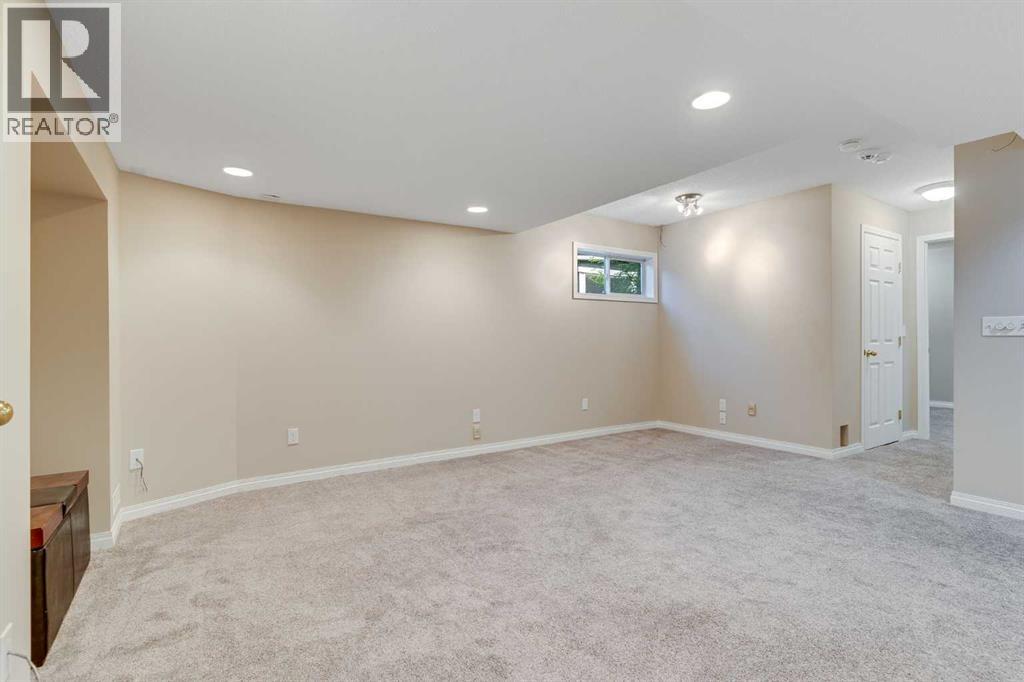 156 Deersaxon Circle Se, Calgary, Alberta  T2J 6R5 - Photo 35 - A2259821