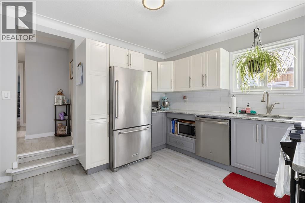 565 Errol Road, Sarnia, Ontario N7V 2B9 - Photo 13 - 25026163