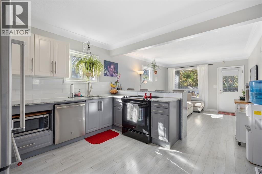 565 Errol Road, Sarnia, Ontario N7V 2B9 - Photo 14 - 25026163