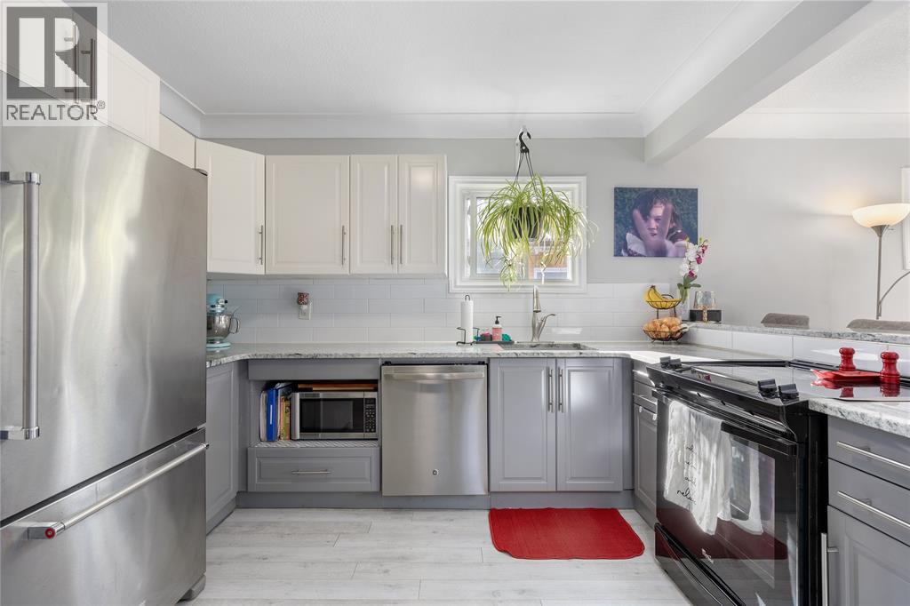 565 Errol Road, Sarnia, Ontario N7V 2B9 - Photo 15 - 25026163