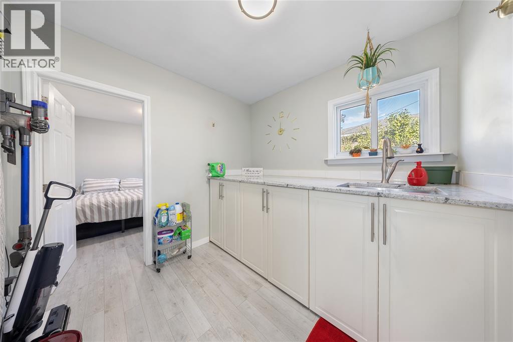 565 Errol Road, Sarnia, Ontario N7V 2B9 - Photo 17 - 25026163