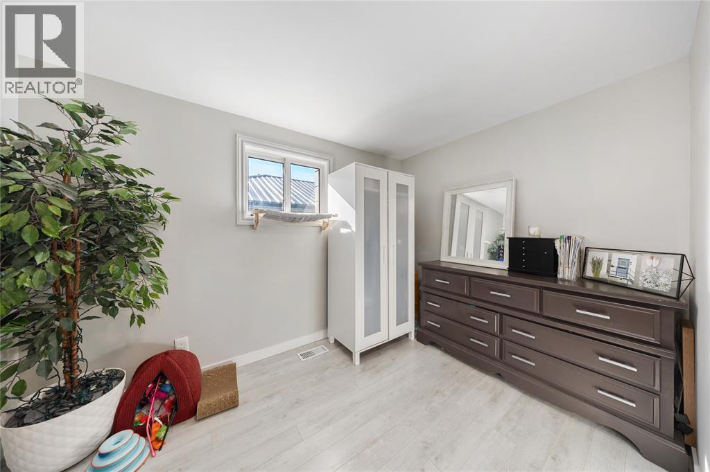 565 Errol Road, Sarnia, Ontario N7V 2B9 - Photo 21 - 25026163