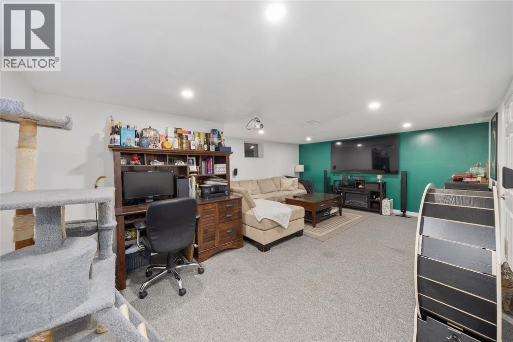 565 Errol Road, Sarnia, Ontario N7V 2B9 - Photo 26 - 25026163