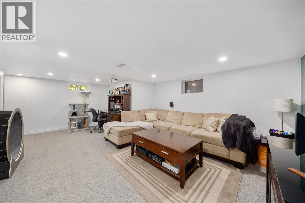 565 Errol Road, Sarnia, Ontario N7V 2B9 - Photo 27 - 25026163