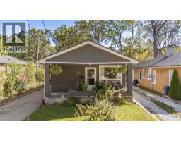 565 ERROL ROAD, Sarnia, Ontario