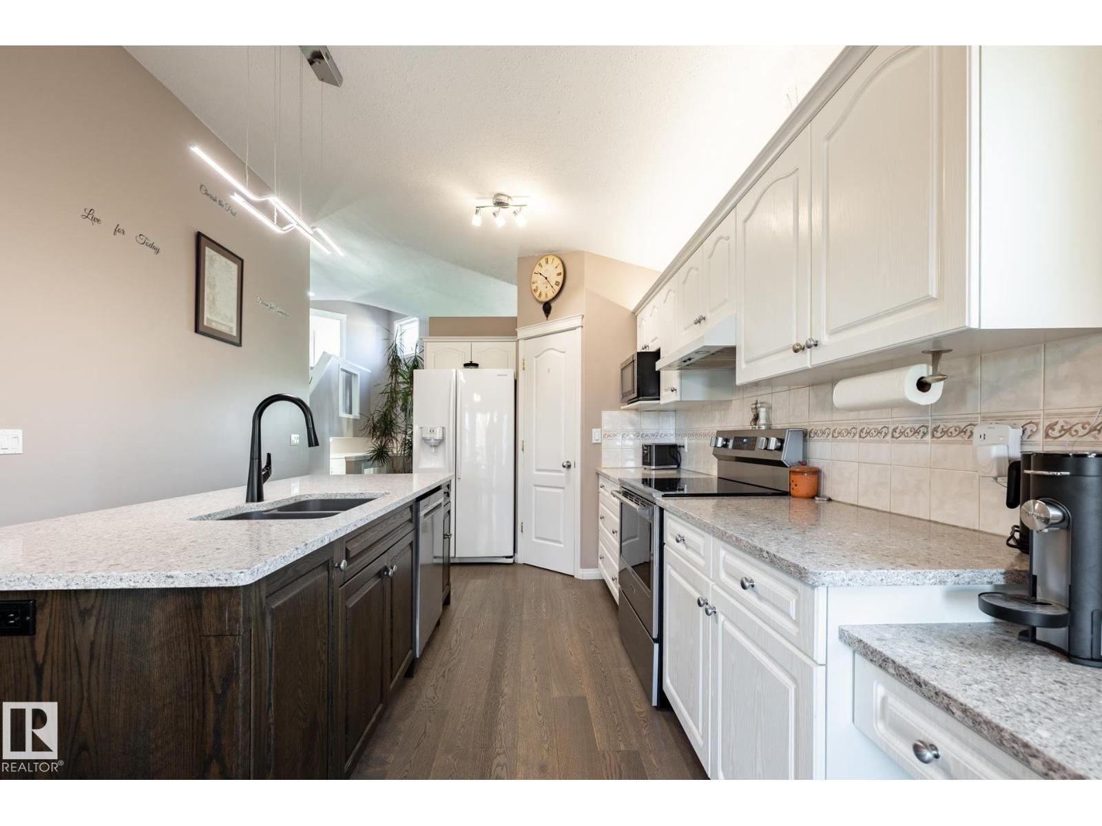 40 Deer Park Bv, Spruce Grove, Alberta  T7X 3J6 - Photo 5 - E4462149