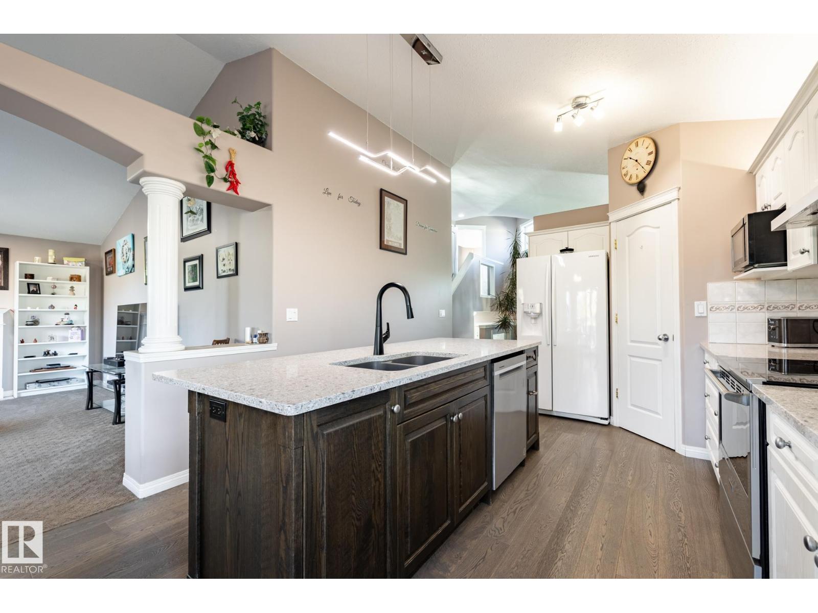 40 Deer Park Bv, Spruce Grove, Alberta  T7X 3J6 - Photo 6 - E4462149