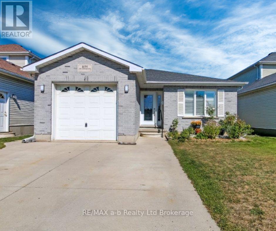 1035 DEVONSHIRE AVENUE, Woodstock, Ontario